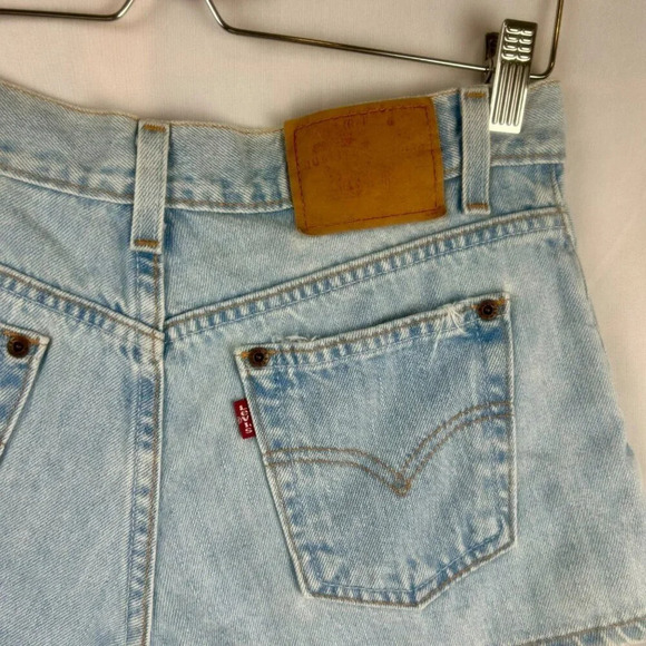 Levi's Light Blue Jean Shorts - Picture 3 of 4
